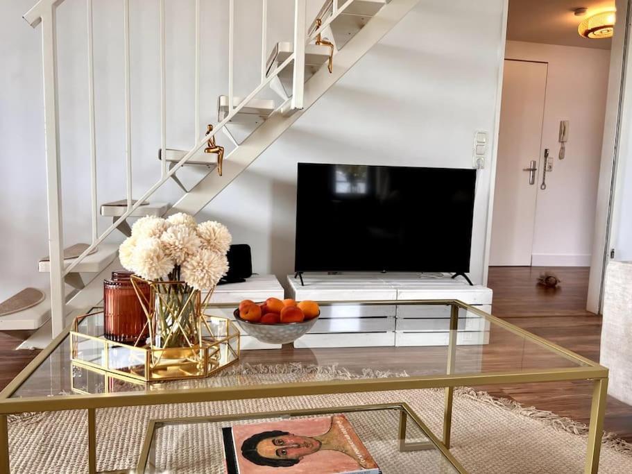 Bali Home Stylische Wohnung Mit Terrasse Schönefeld Buitenkant foto