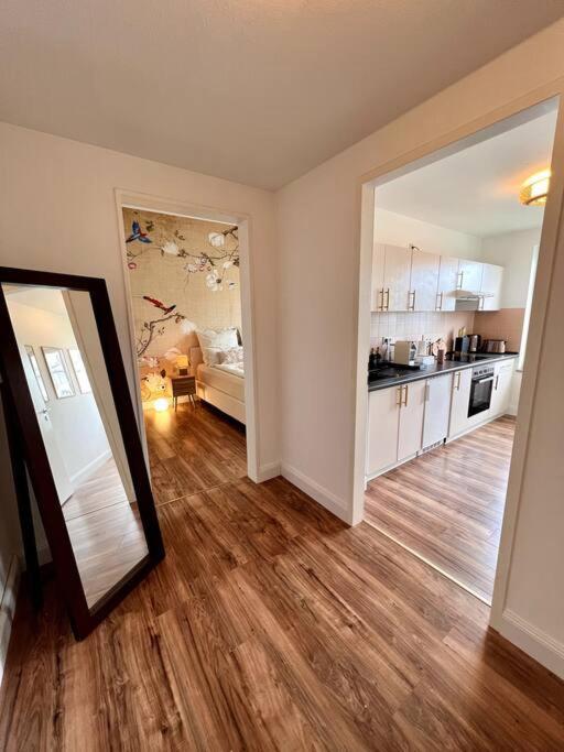 Bali Home Stylische Wohnung Mit Terrasse Schönefeld Buitenkant foto